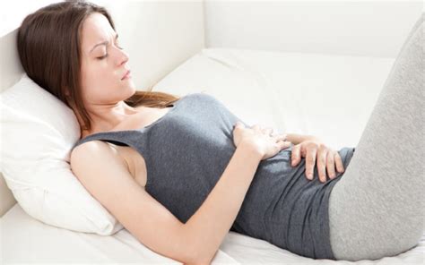Тянущая боль внизу живота при беременности на ранних сроках