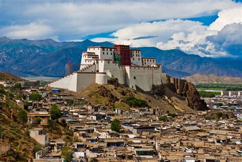 Историческая столица тибета