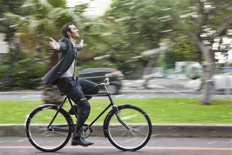 Как научиться ездить на велосипеде взрослому человеку самостоятельно